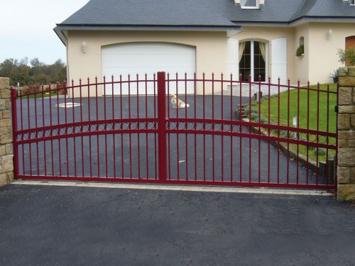 Achat Portail aluminium battant Brasparts par kostum fabrication spéciale