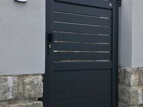 Achat Portillon aluminium semi-plein Diaouled par kostum