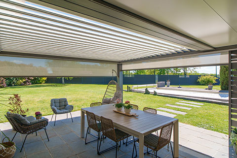 Pergola bioclimatique Poppy Kostum