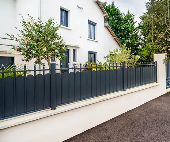 Quelle clôture choisir pour quel jardin ? Les critères à prendre en compte