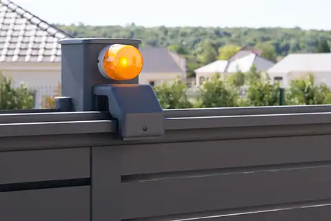 Feu clignotant Somfy pour portail Kostum