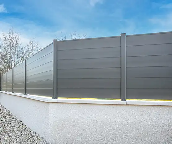 Avec le poteau multi-angles Exo, la clôture prend un nouveau virage