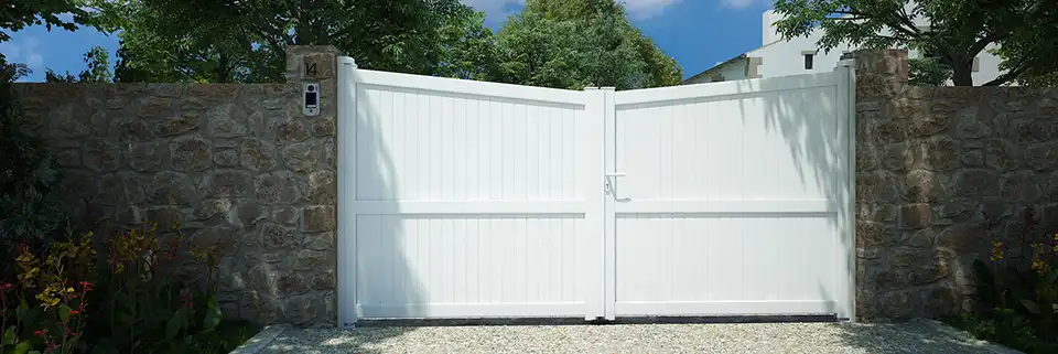 Portail battant plein en aluminium Ledan Kostum