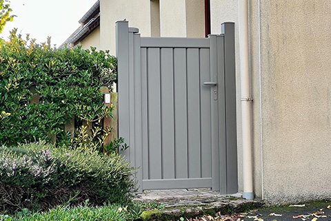 Portillon Kostum sur-mesure en aluminium | Modèle Yec