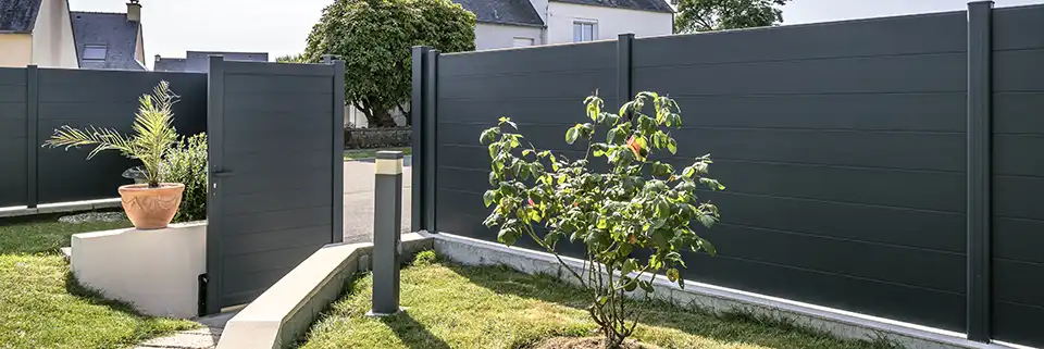 Portillon plein en aluminium Kostum