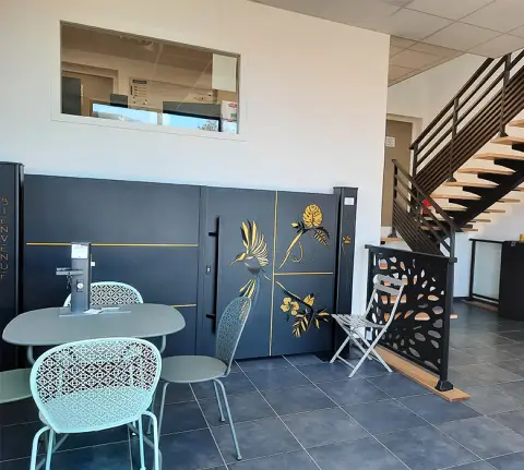 Showroom artisan poseur de portails, clôtures, garde-corps, pergolas et carports