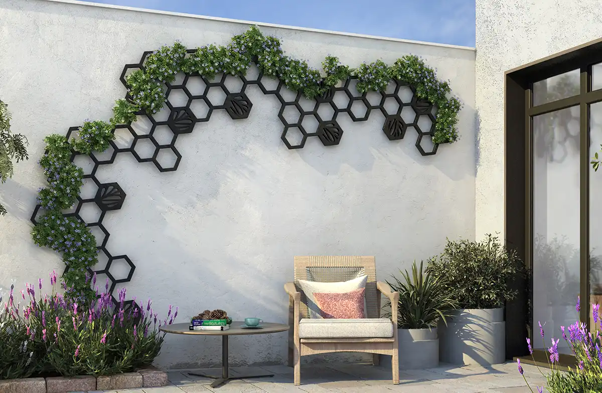 Treillis végétalisable Apis noir RAL 9005 sur terrasse