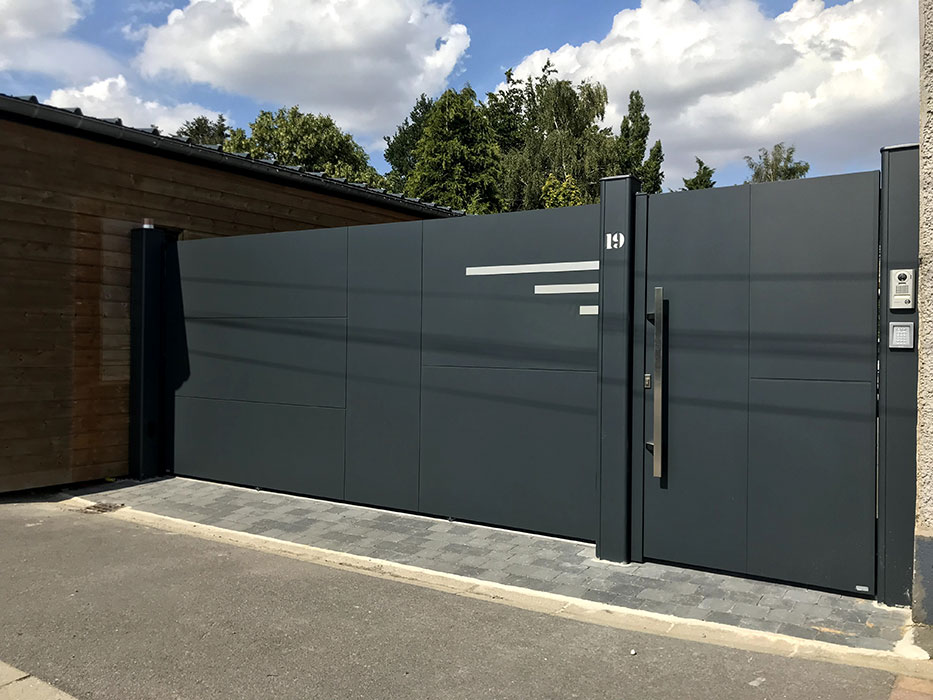 Portail aluminium gris anthracite