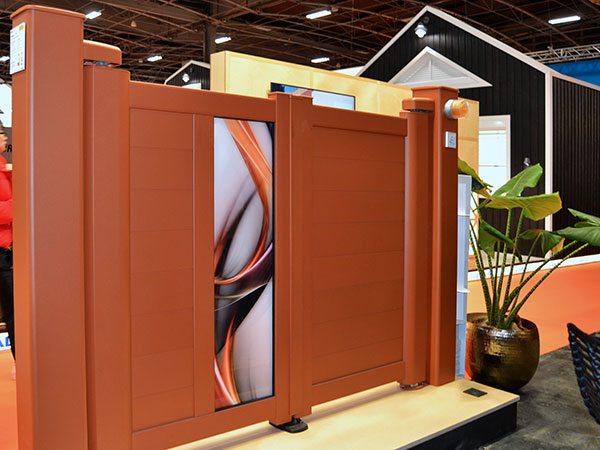 Portail aluminium mars rouille Kostum