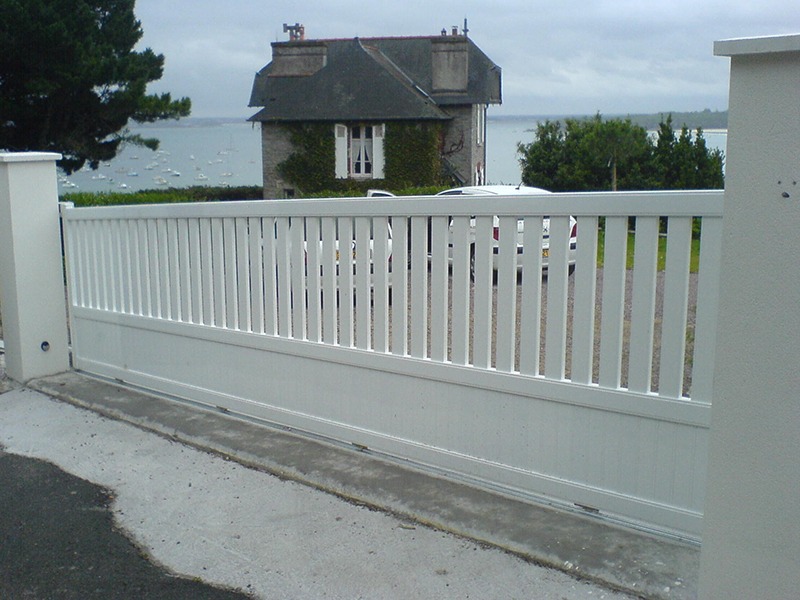 Portail aluminium coulissant Argoat Kostum